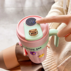 Φορητό παγούρι-θερμός με ψηφιακό θερμόμετρο - 650ml - 954200 Φορητό παγούρι-θερμός με ψηφιακό θερμόμετρο - 650ml - 954200