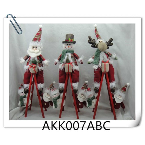 Χριστουγεννιάτικη λούτρινη κούκλα σε ξύλινη σκάλα - 70cm - 212153